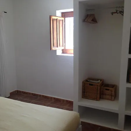 Casa La Yedra Lubrín